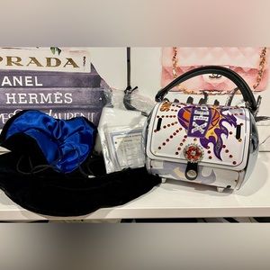 NBA Phoenix Suns, round plate Swarovski Bag (RoadFlair by LittleEarth). NWT